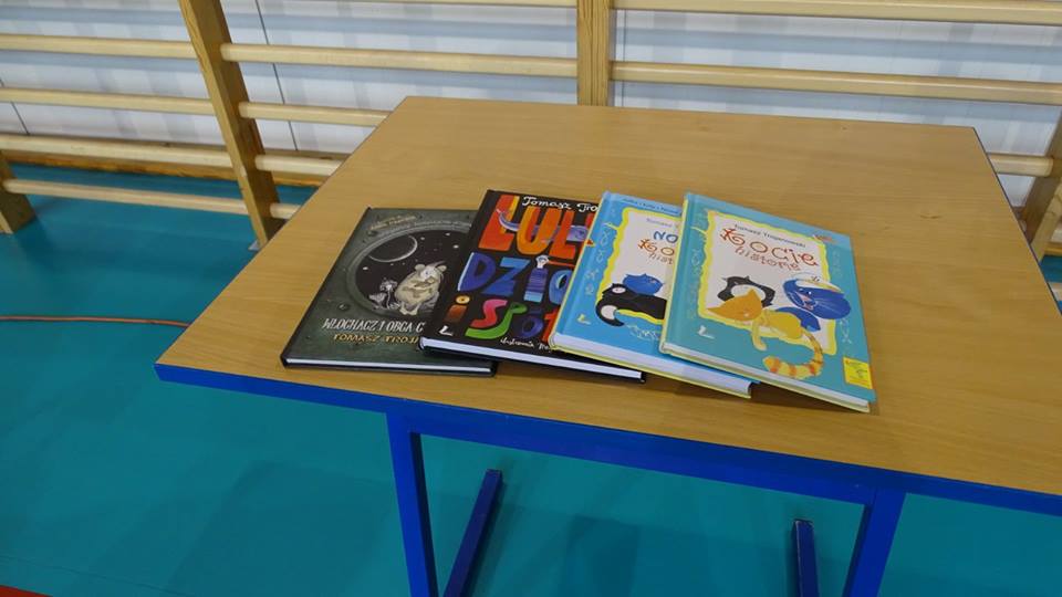 Niezwykły gość w Szkole Podstawowej im. Wisławy Szymborskiej w Konikowie Niezwykły gość w Szkole Podstawowej im. Wisławy Szymborskiej w Konikowie