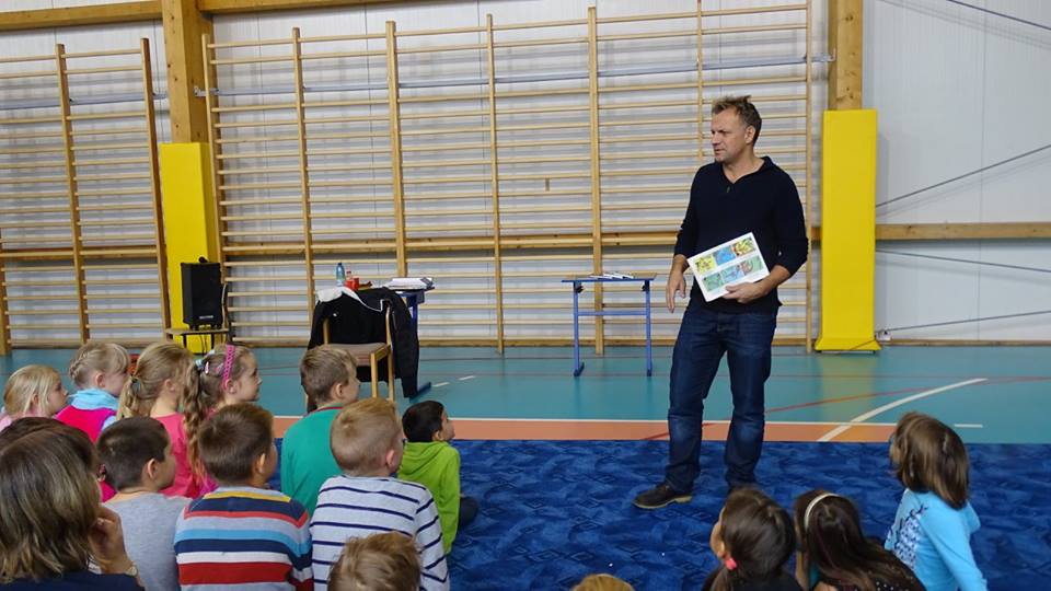 Niezwykły gość w Szkole Podstawowej im. Wisławy Szymborskiej w Konikowie Niezwykły gość w Szkole Podstawowej im. Wisławy Szymborskiej w Konikowie