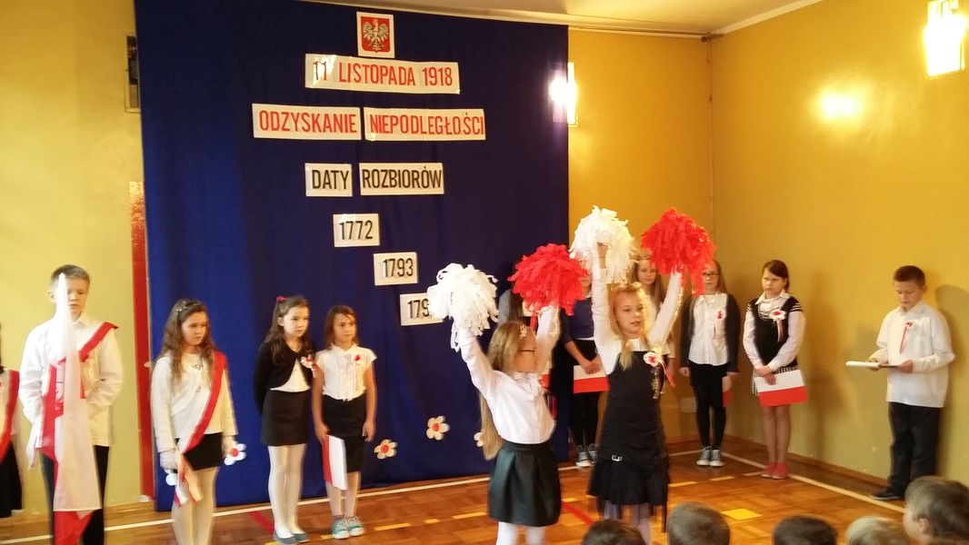Narodowe Święto Niepodległości w SP w Dunowie Narodowe Święto Niepodległości w SP w Dunowie