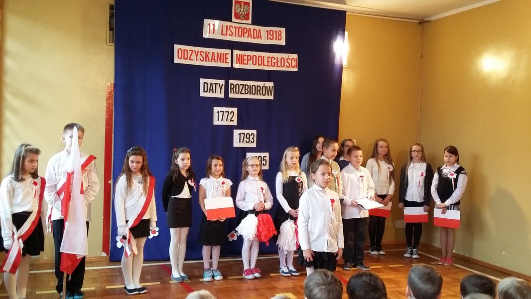 Narodowe Święto Niepodległości w SP w Dunowie Narodowe Święto Niepodległości w SP w Dunowie