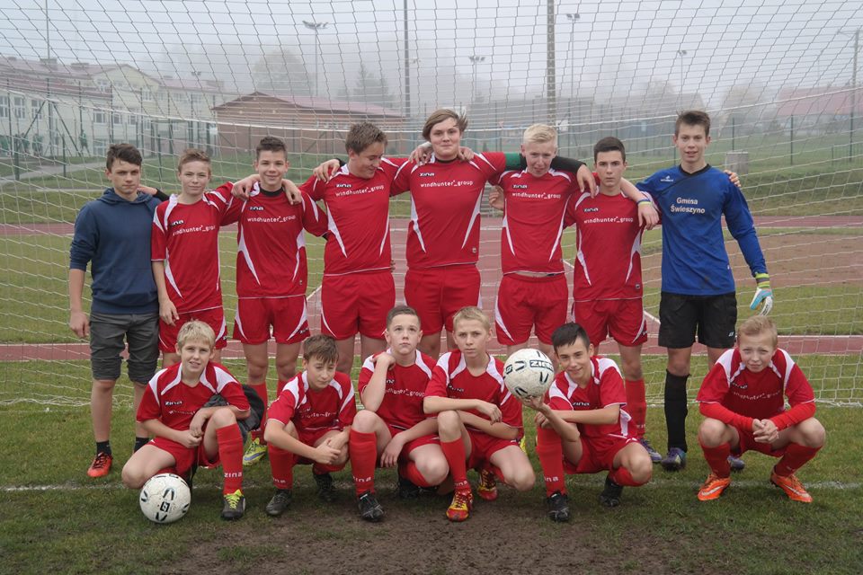 Zwycięstwo trampkarzy, porażki juniorów i seniorów Zwycięstwo trampkarzy, porażki juniorów i seniorów