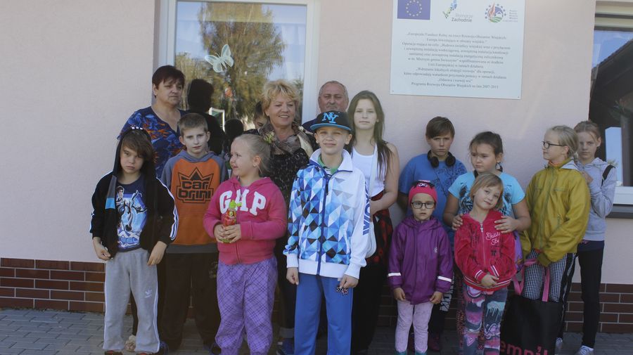 Dzieci z Mierzymia w stadninie Karmen