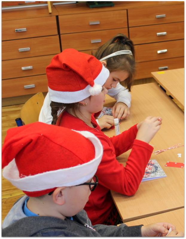 Warsztaty scrapbookingu w kl. 2 i 3 w SP Dunowo