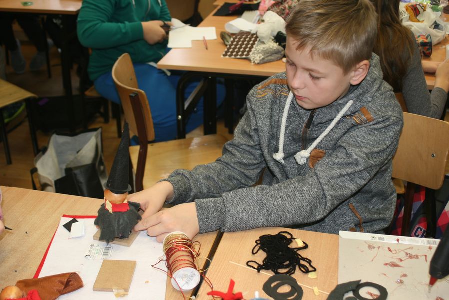 Nietypowe zajęcia techniki w Szkole Podstawowej w Konikowie